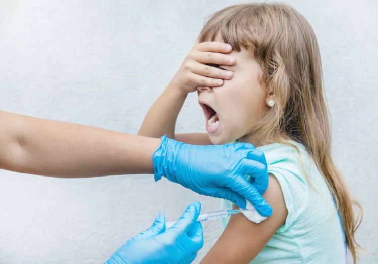 Can children receive the cholera vaccine in the UK