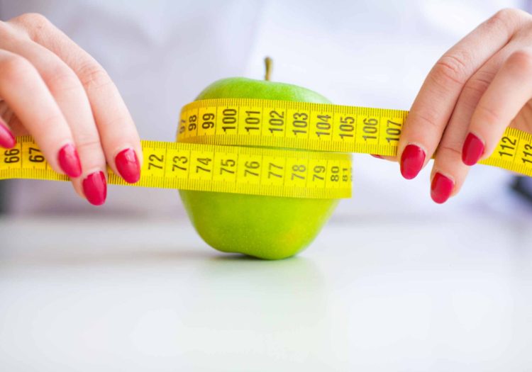 How a Weight Loss Consultant Can Help You Lose Weight Safely
